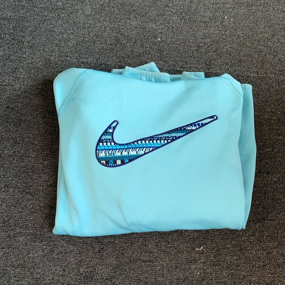 Nike Tops - Nike hoodie